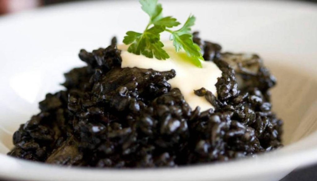 Así Prepara Arguiñano Un Arroz Negro Mejor Que La Paella