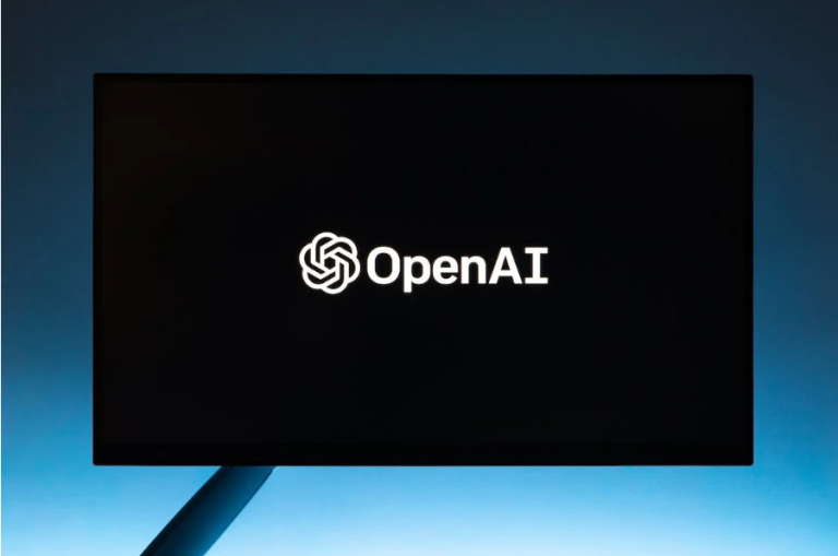 OpenAI presenta un sistema de moderación de contenido que utiliza GPT-4 para filtrar material «tóxico y dañino»