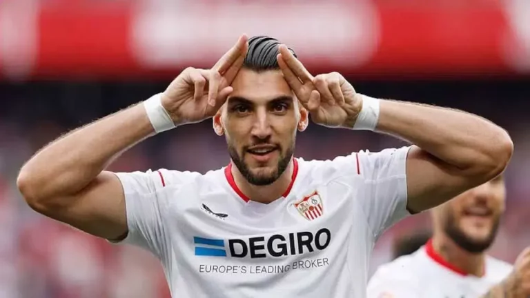 El Betis puede bloquear la salida de Rafa Mir del Sevilla FC