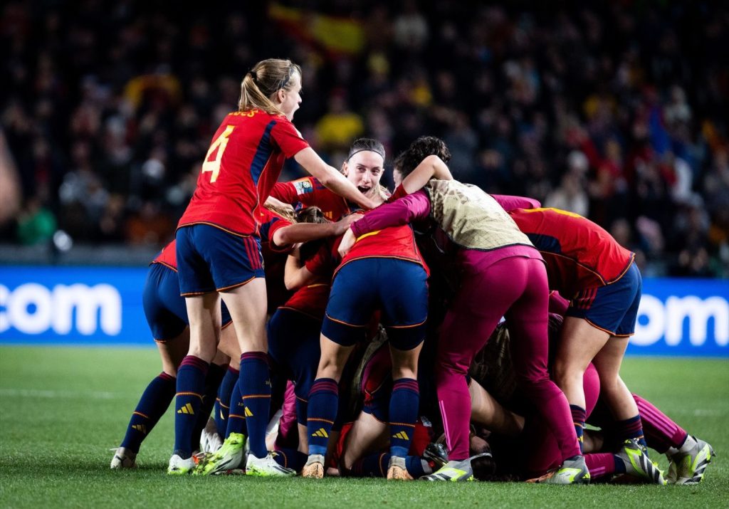 España Hace Historia Derrotando A Suecia Y Jugará La Final Del Mundial Femenino De Fútbol 1 Europapress 5381605 Jugadoras Seleccion Espanola Celebran 2 1 Olga Carmona Semifinal Mundial
