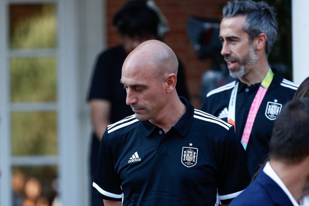 Europapress 5391856 Luis Rubiales Is Seen During The Reception Of Pedro Sanchez First Minister