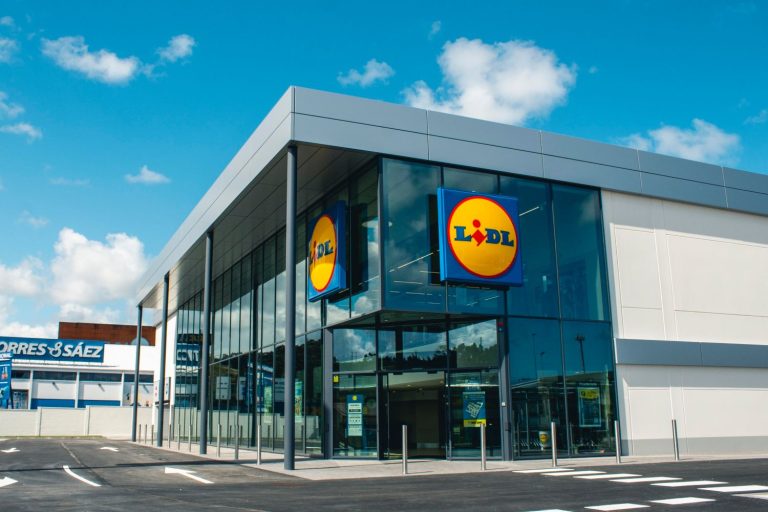 Lidl: la blusa comodísima de 5 euros que está volando de sus centros