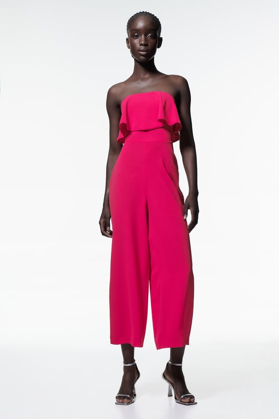 Mono Escote Recto Capa – Zara