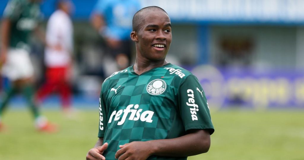 Momento De Análisis Para El Jugador