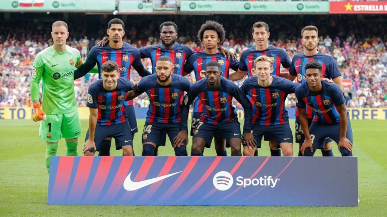 ¿Puede inscribir el Barça a todos sus jugadores antes de que empiece la liga?