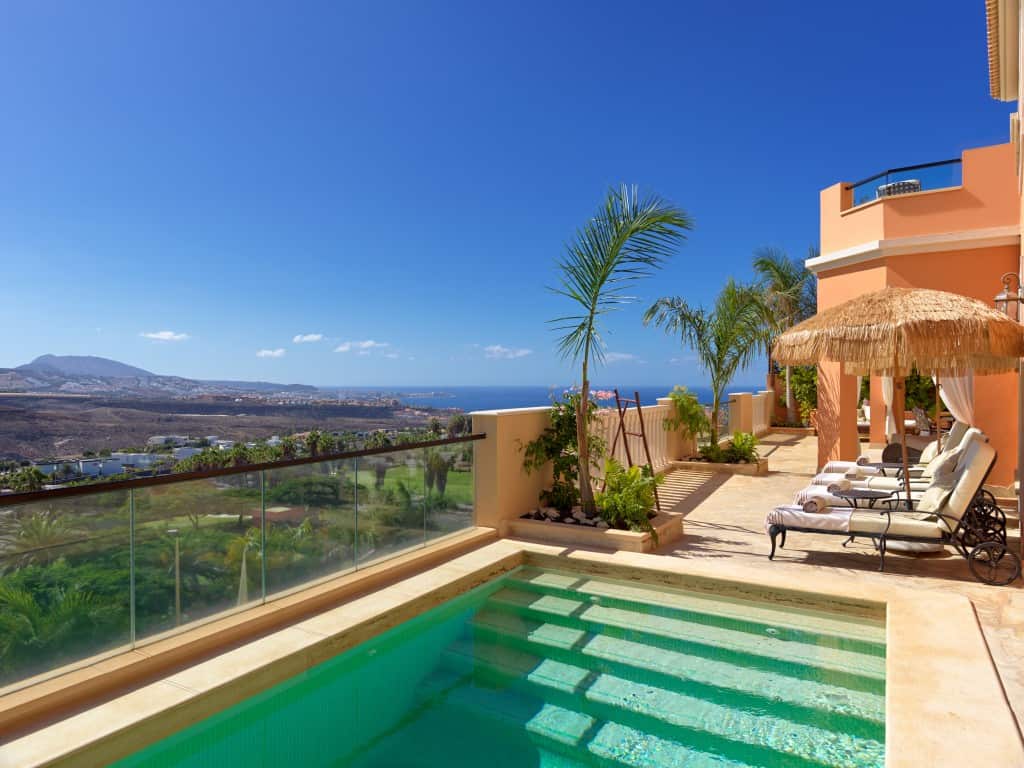 Royal Garden Villas