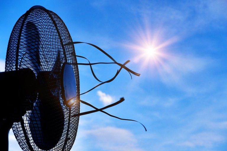 Sube el precio de la luz en plena ola de calor