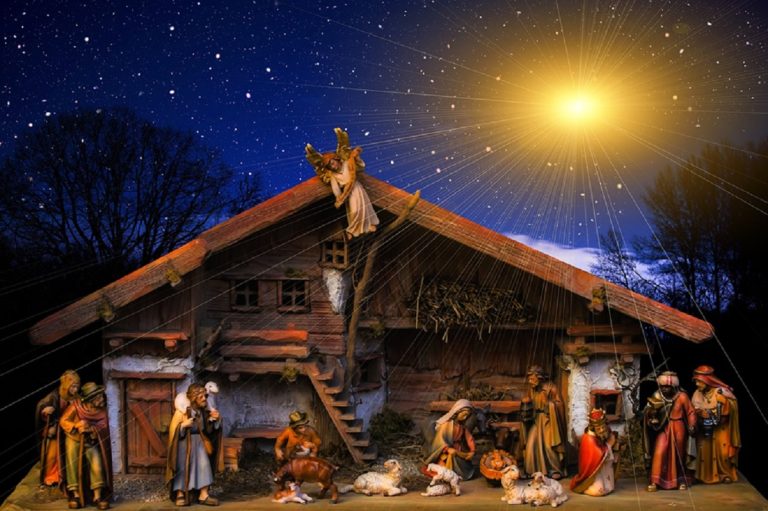 Festividades Cristianas: Explorando Tradiciones y Decoraciones