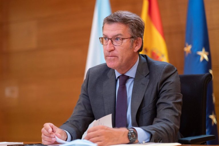 La incertidumbre independentista da «cobertura» a un Feijóo en caída libre