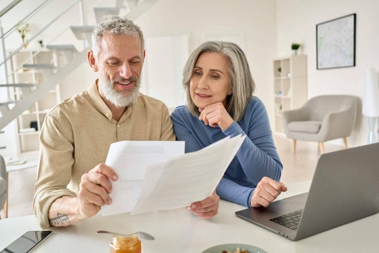 El caso de una mujer de 78 años que logra exonerar una deuda de 32.000€ gracias a la Ley de la Segunda Oportunidad con el despacho Quita Deudas