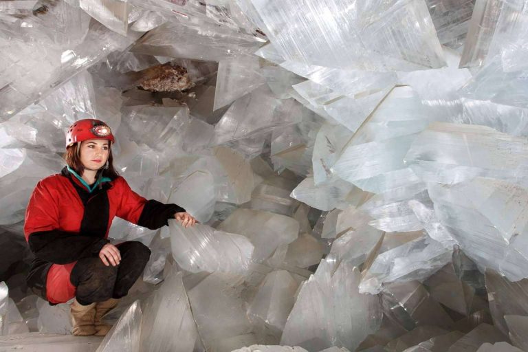 ¿Qué hacer en familia este verano en España? Disfrutar las vacaciones en las cuevas turísticas