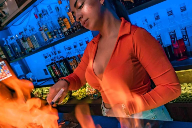 Espit Chupitos Madrid – Sol permite disfrutar de más de 600 chupitos en Madrid