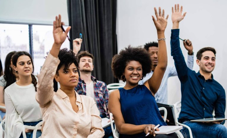 UpToYou impulsa el crecimiento personal en la educación y ofrece soporte a docentes y tutores