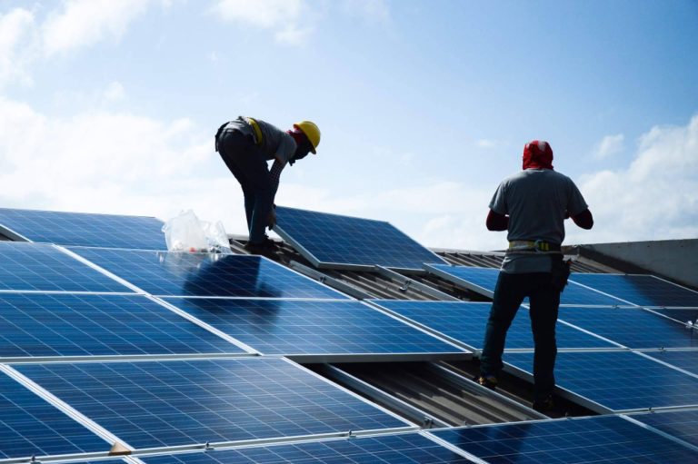 Generación de energía solar para autoconsumo con la instalación fotovoltaica de Silithium