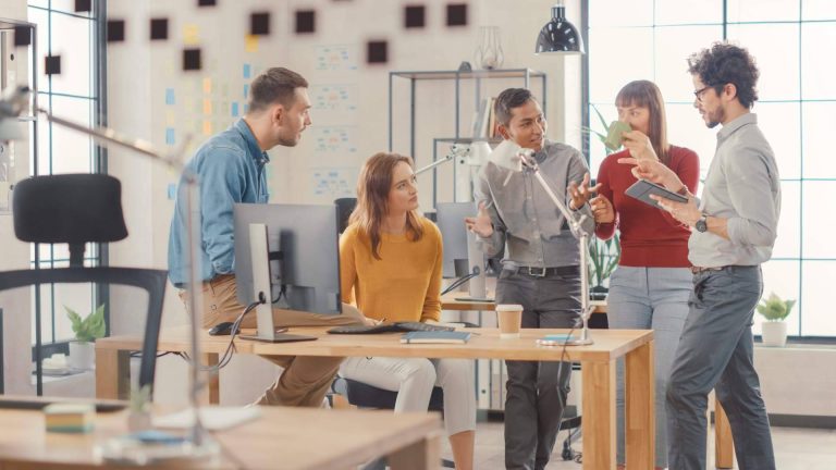 ¿Cuáles son las principales ideas de negocio innovadoras de AEI Business School para crear una empresa?