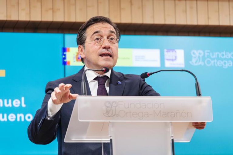 España insistirá este martes en la urgencia de oficializar el catalán en la UE pese a las dudas del resto de países