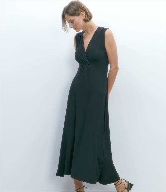 De Sfera Y Por 29,99 Euros: El Corte Inglés Tiene La Chaqueta Más Ideal Y Que Desearás Estrenar En El Momento 7 Vestido Midi Nudo En El Pecho