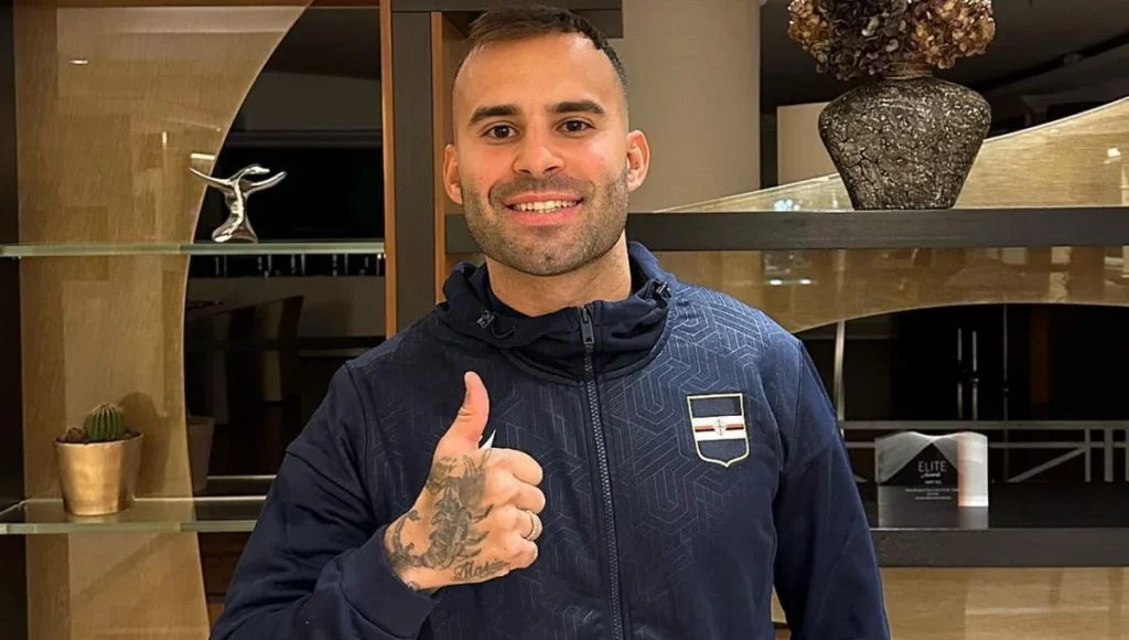 Alef Manga Y El Dardo Para Jesé
