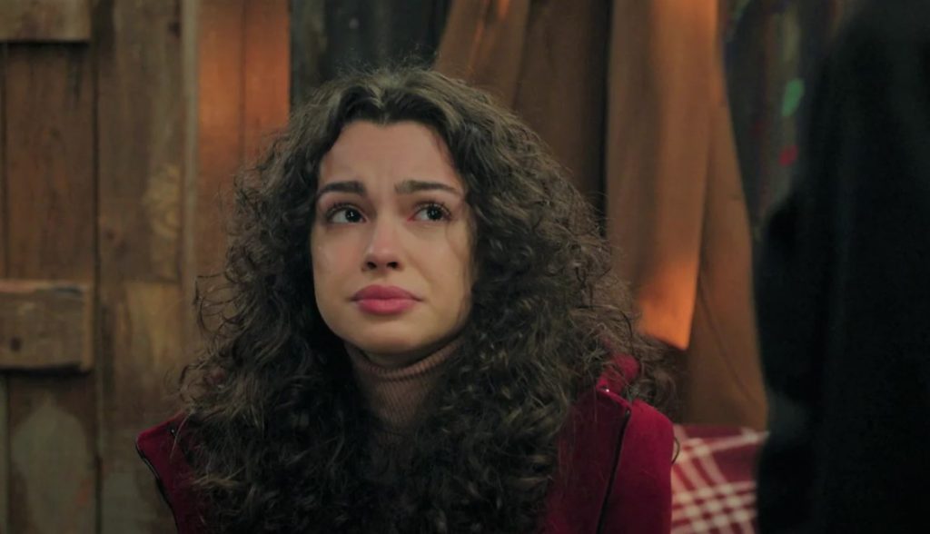 Ayla Todavía Esta Resentida En “Hermanos”