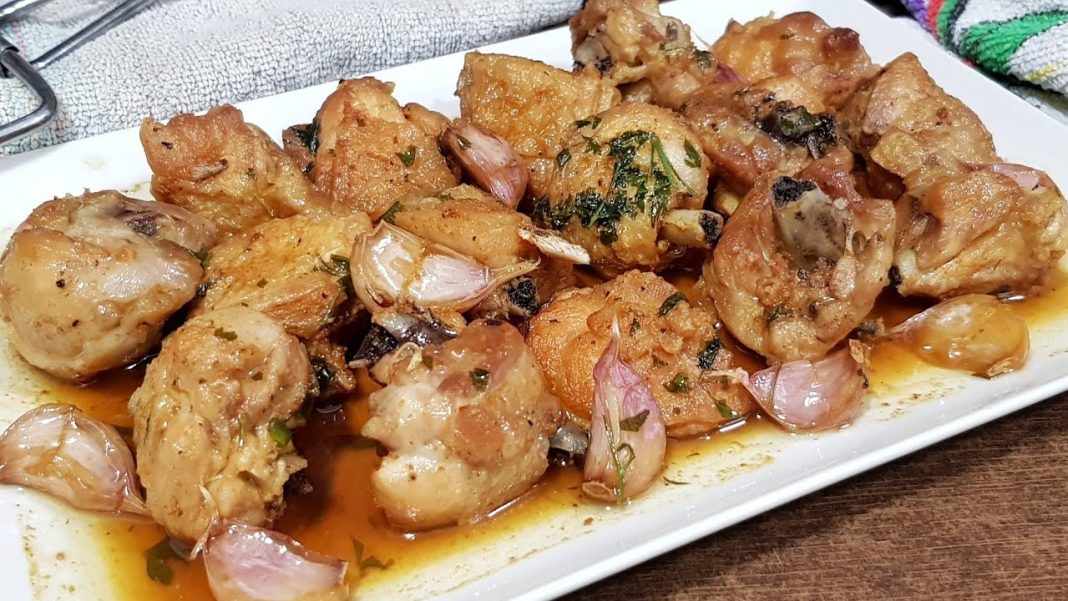 El ingrediente que usan los grandes chefs para un pollo al ajillo superior