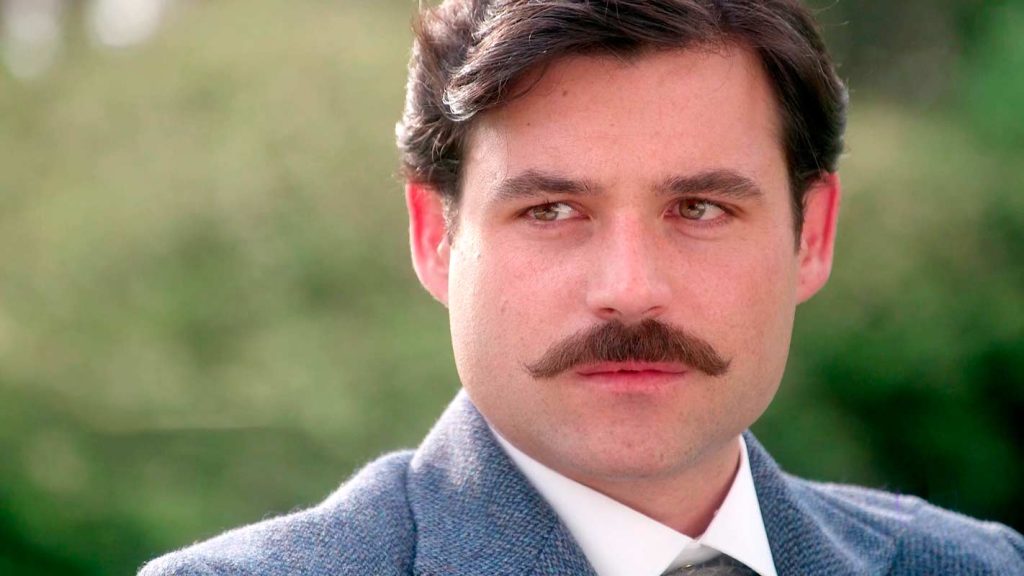 La Sobra Que Deriva De Un Apellido
