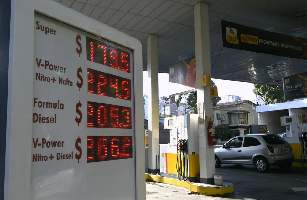 Las Causas de la Subida de los Precios de los Combustibles