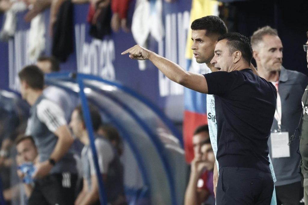 Pero Xavi También Le Ha Tirado Dardos Al Var