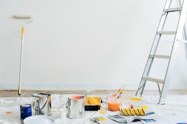 ¿Cuándo es la mejor época para pintar un piso?