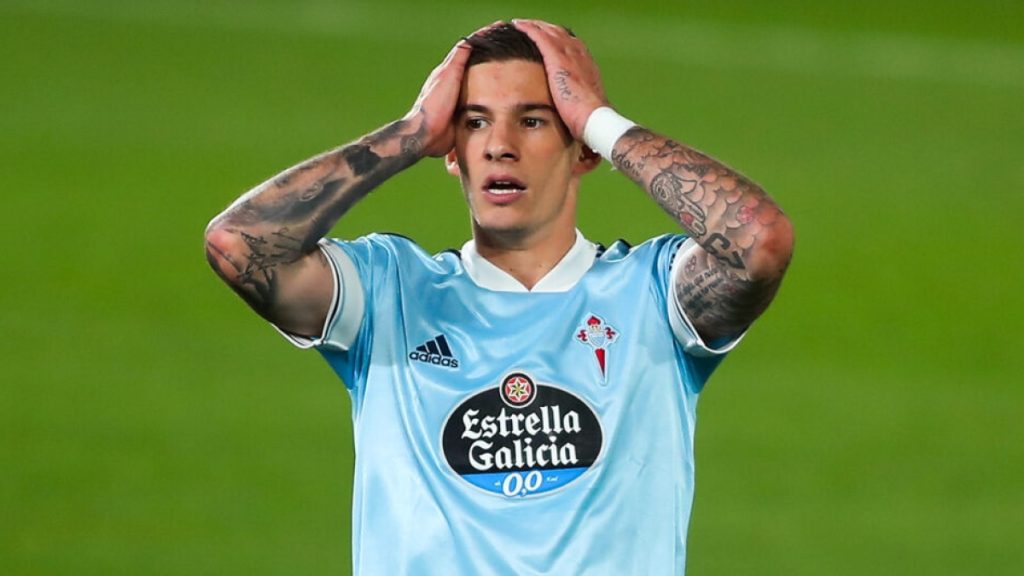 Santi Mina
