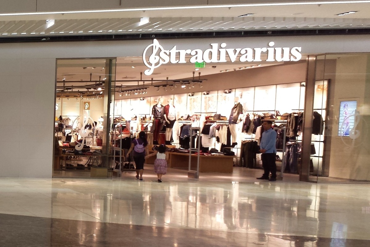 Los vestidos de Stradivarius que causarán furor en esta primavera: Son alucinantes 1 Moncloa La nueva colección de Stradivarius nos ha sorprendido