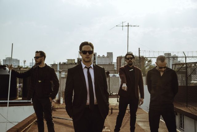 Viniloversus: El Rock Venezolano Aterriza En La Sala Mon De Madrid