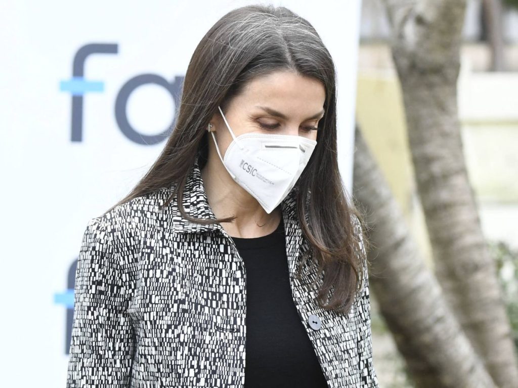 La Reina Letizia No Oculta Sus Canas