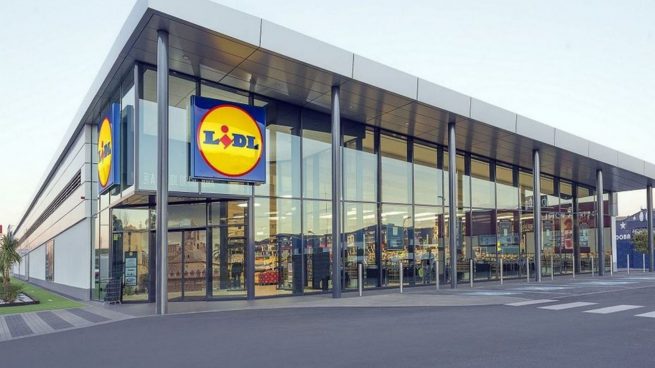 Lidl tira la casa por la ventana con esta camisa para entretiempo por 5 euros