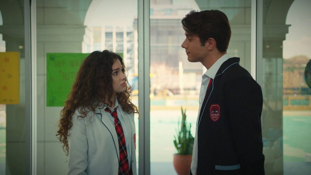 Proximo Capitulo Hermanos Asiye Doruk Alumnos Colegio Ataman Eligen Representante 69