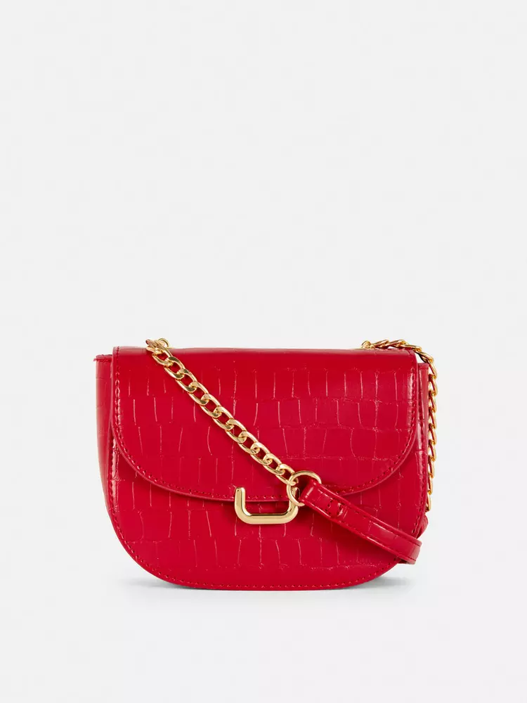 Bolso rojo de Primark