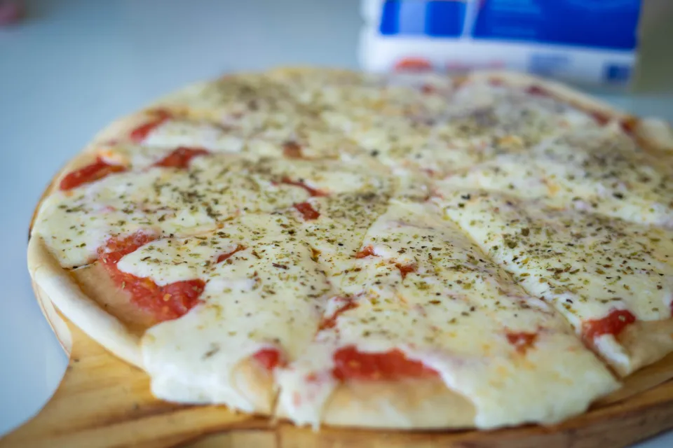 Ya Puedes Comer Pizza Sin Necesidad De Salir De Casa: Prepara Esta Increíble Receta De Pizza Casera 1 Cremigal 10 Scaled 1