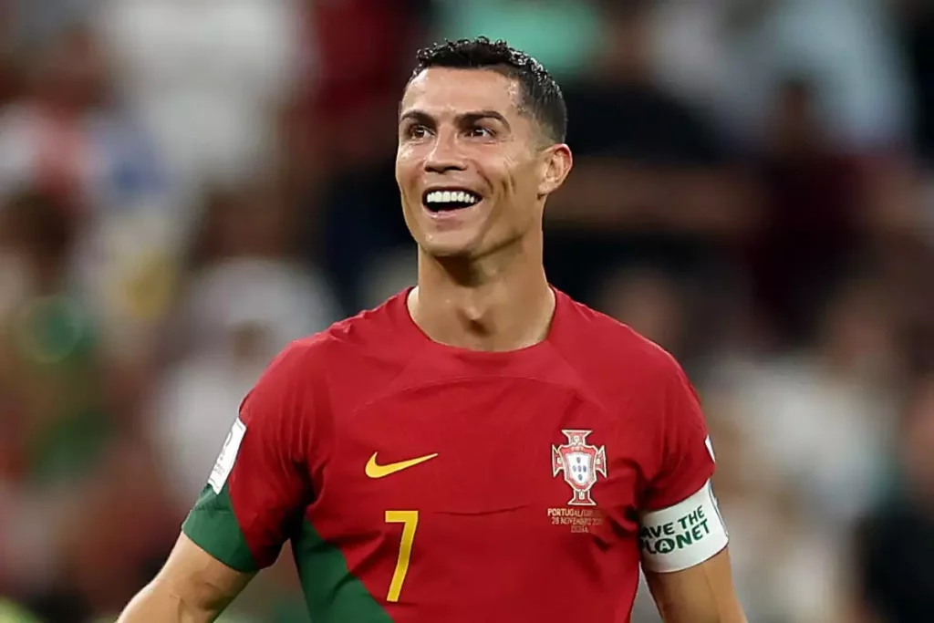 Cristiano Ronaldo Tampoco Se Olvida De Sus Origenes