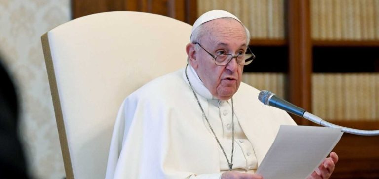 El Papa Francisco impulsa una alianza revolucionaria entre la juventud y la vejez para lograr una comunidad más unida