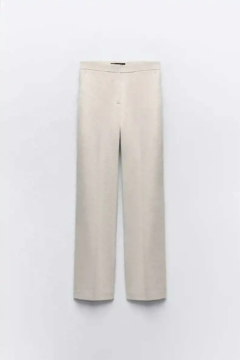 Zara vuelve a marcar tendencia y dice adiós a los estampados con estos pantalones a un precio increíble