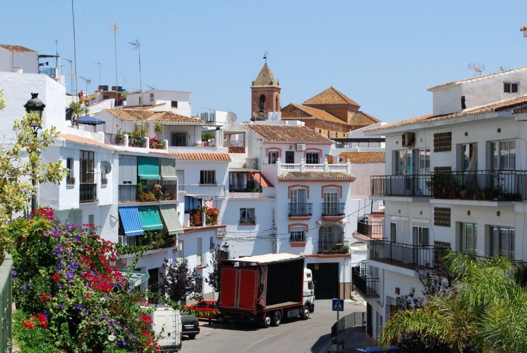Torrox: Un refugio de tranquilidad en la Costa del Sol