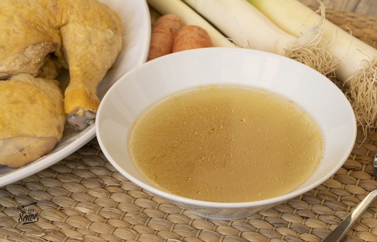 Combate El Frio De Otoño Con Esta Receta De Caldo De Pollo Casero 1 Caldo De Pollo Receta