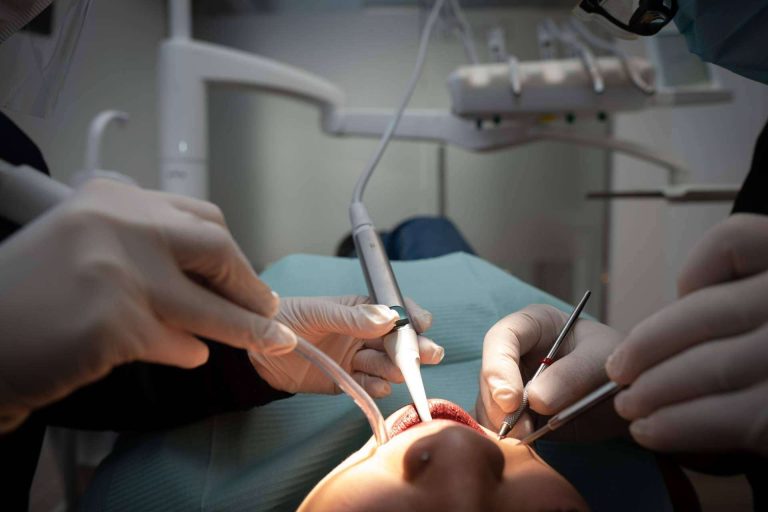Las consecuencias tras sufrir una enfermedad periodontal, de la mano de Clínica Calvo de Mora