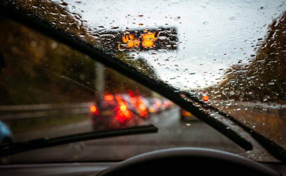 Distancia de seguridad: tu espacio de protección en la carretera