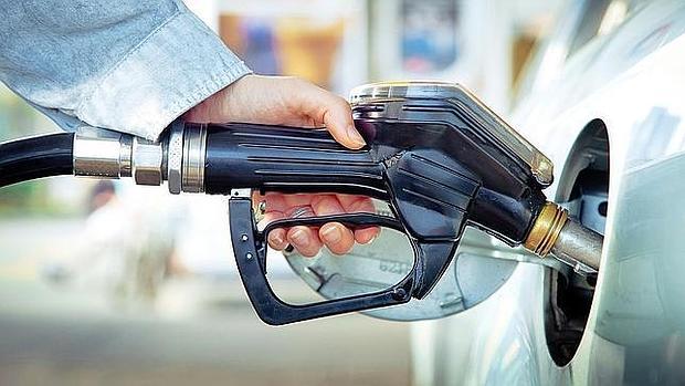 El peso de la demanda: evite las aglomeraciones en las gasolineras