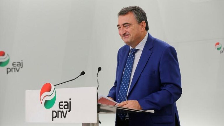 Esteban advierte al Gobierno Sánchez que «tendrá problemas» si no cumple el acuerdo con el PNV