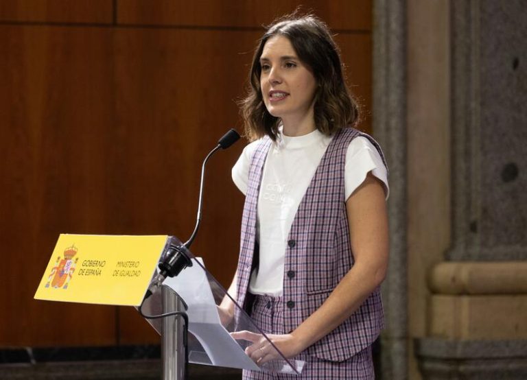 Feministas contrarias a la Ley Trans, «aliviadas» con la marcha de Montero