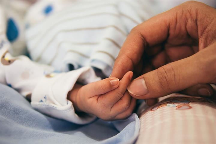 El permiso en caso de adopción o guarda para adopción tiene la misma duración