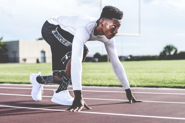 Cómo la ropa deportiva con tecnología transforma la comodidad y el éxito de los atletas