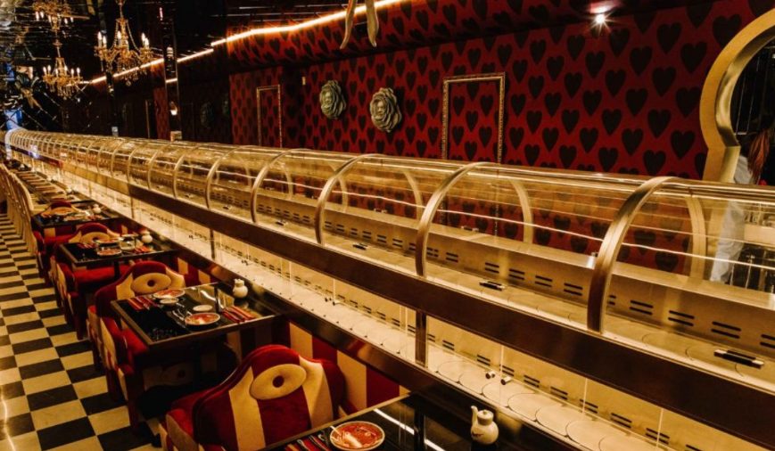 Descubre el nuevo buffet asiático de Madrid que te transportará al País de las Maravillas
