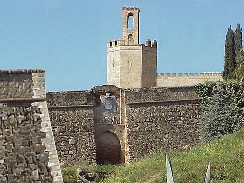 El Origen Y Propósito De La Muralla